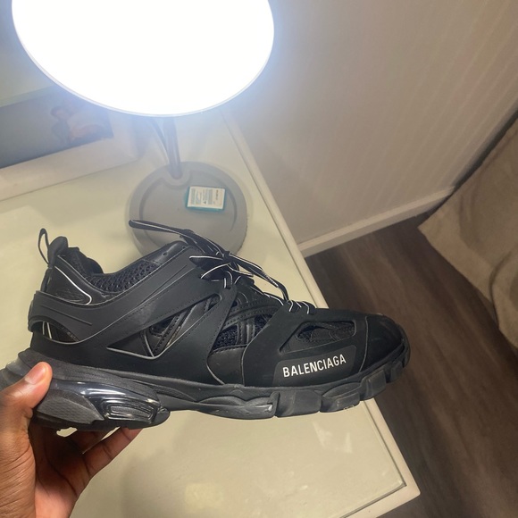 Balenciagas size 10 - Picture 3 of 4